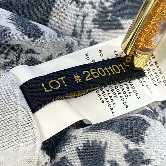 Jeans By Buffalo Short Sleeve Black Leopard Animal Print Sheer Light Blouse - Picture 7 of 9